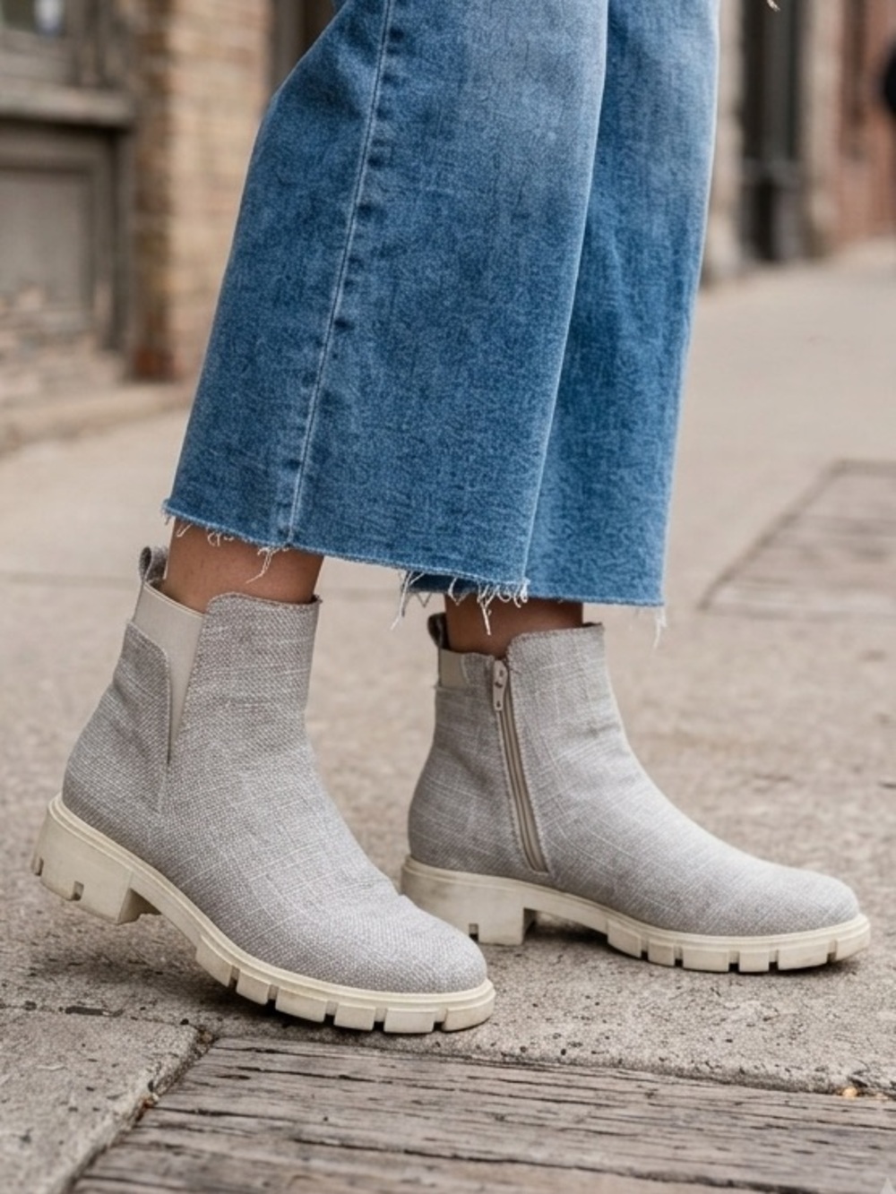 Journee Jeeva Grey Tweed Zip Up Grey Textile Ankle Boots Size 11